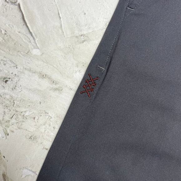 Rhone Commuter Pant SIZE 28 x 32 Iron Gray Straight Leg Stretch Flex-Knit Chino - Picture 12 of 13